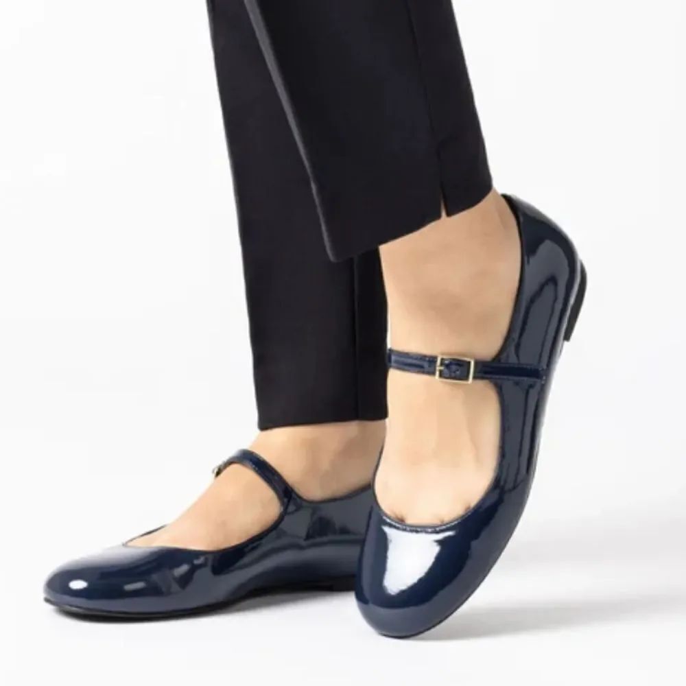 BRAND NEW BAMBOO GITANA ROUND TOE MARY-JANE STYLE FLAT SHOES
